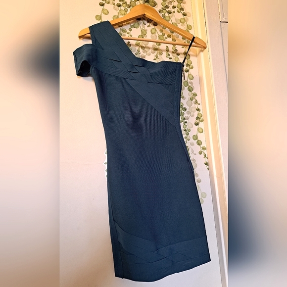 MARCIANO Bandage Bodycon Dress (used) TEAL - Picture 7 of 10